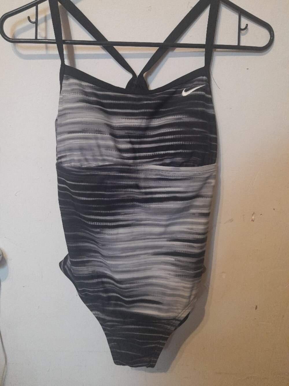 Nike Swim Women's Poly Core Chest Support Racerback Size Small